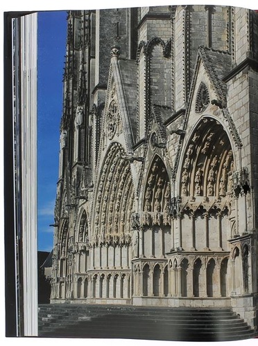 Bourges la grâce d'une cathédrale / Collectif