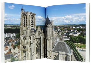 Cathédrales / Elisabeth Gaussero