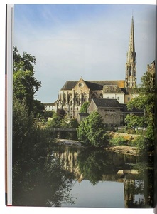 Vendée - Luçon, Maillezais, Saint-Laurent-sur-Sèvre (Coll. La grâce d'une cathédrale) / Alain Castet